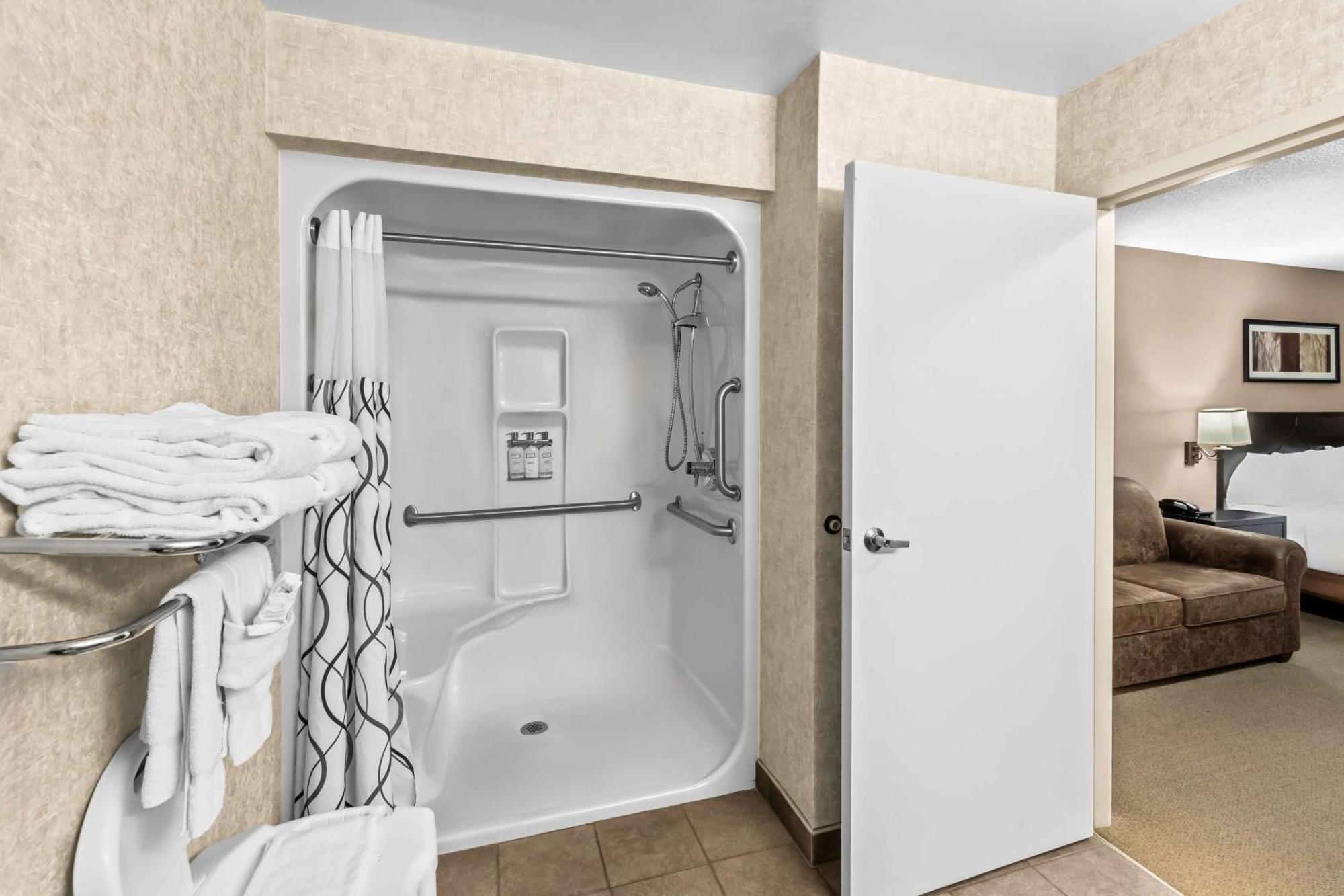 Heartland Inn & Suites, Surestay Collection By Best Western Park Rapids Экстерьер фото