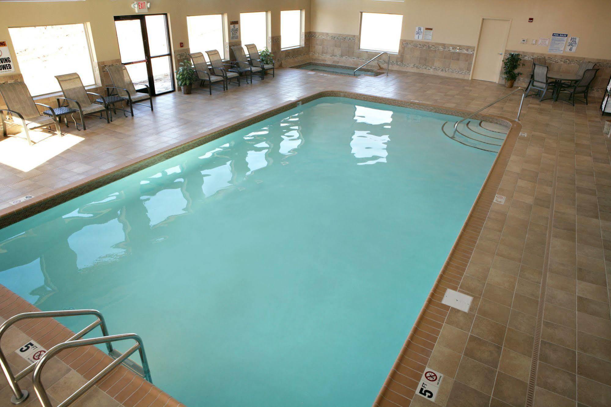 Heartland Inn & Suites, Surestay Collection By Best Western Park Rapids Экстерьер фото